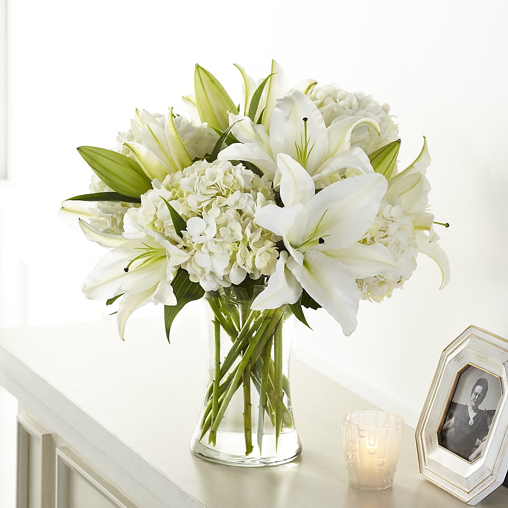 Compassionate Lily Bouquet – Naugatuck Florist, Naugatuck CT