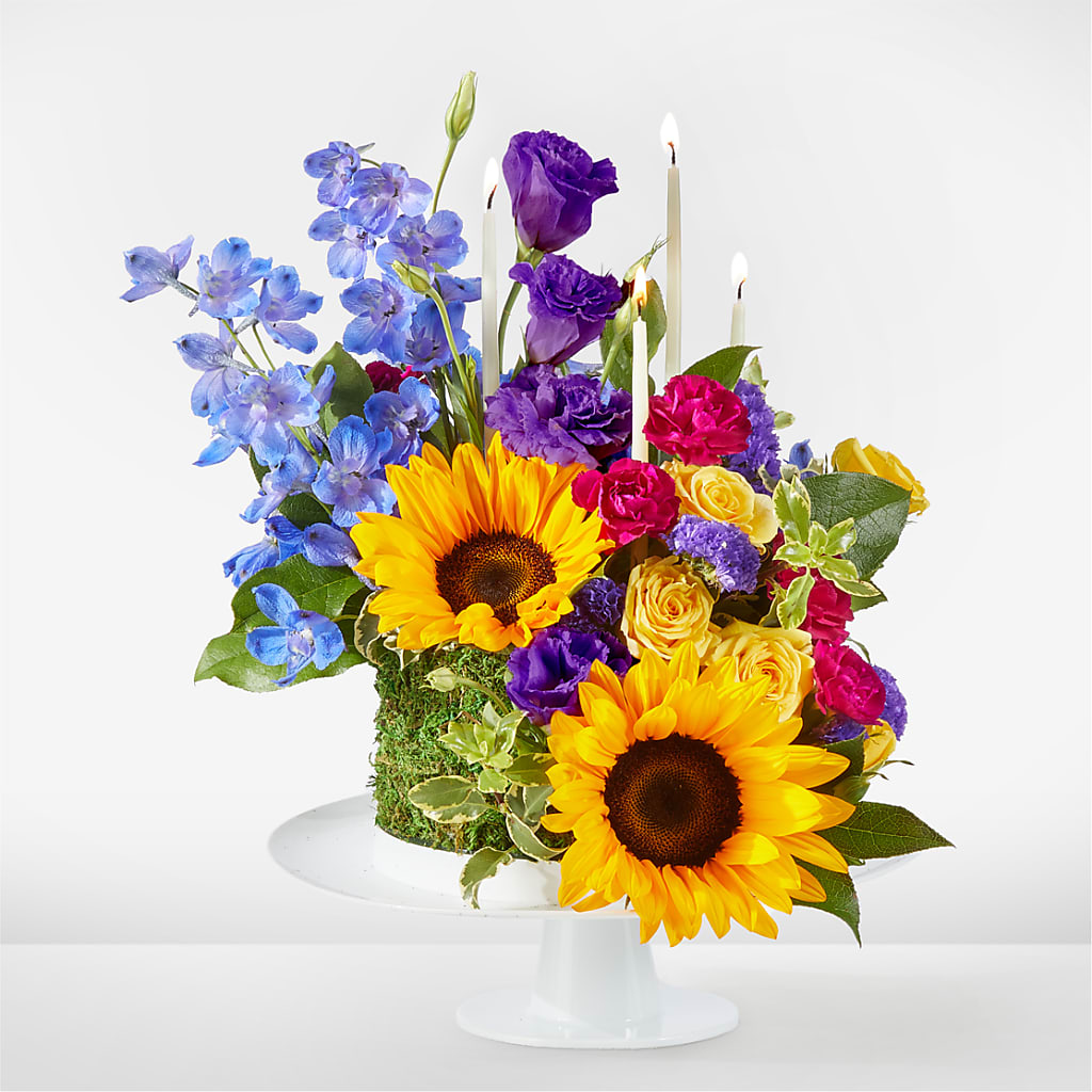 Star of the Day Floral Cake – Naugatuck Florist, Naugatuck CT