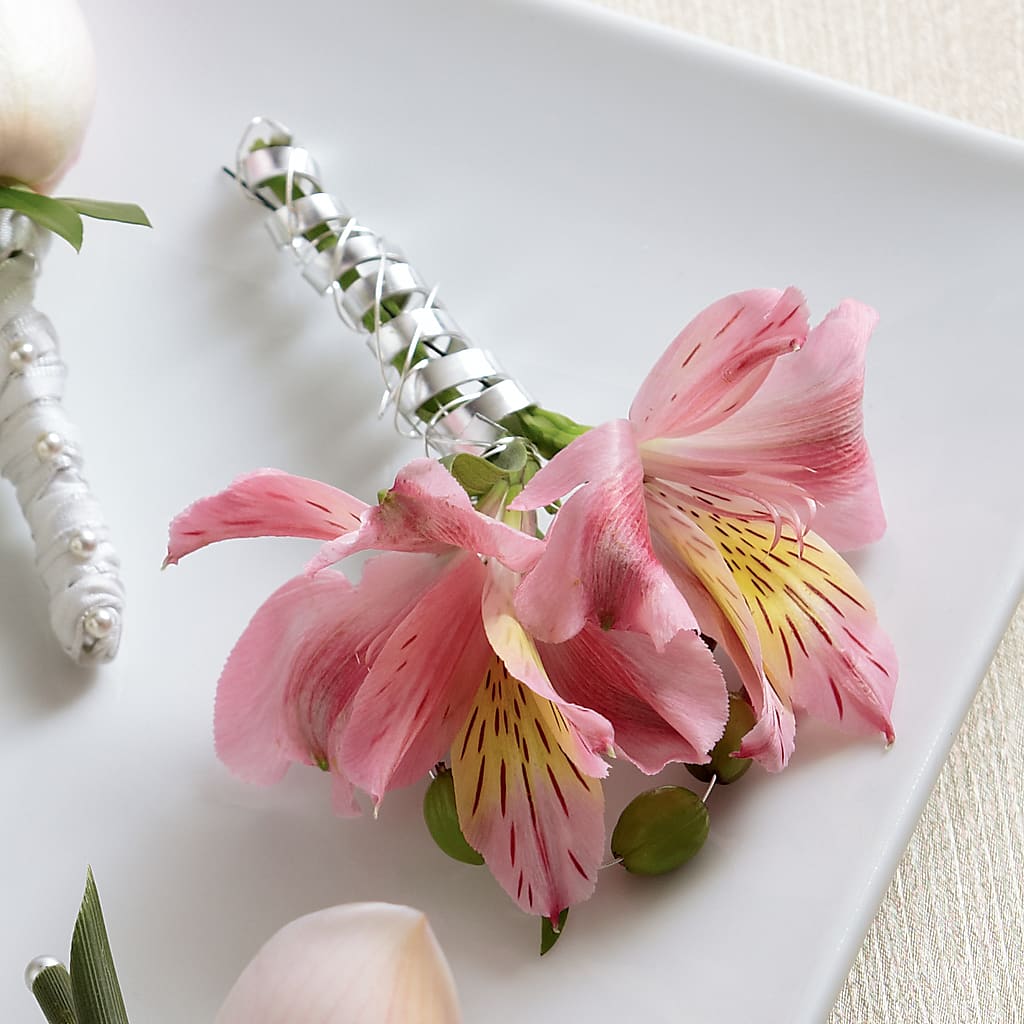 Pink Peruvian Lily Boutonniere – Naugatuck Florist, Naugatuck CT