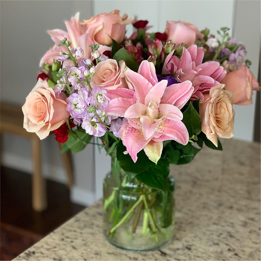 Romantique Bouquet –  Naugatuck Florist, Naugatuck CT
