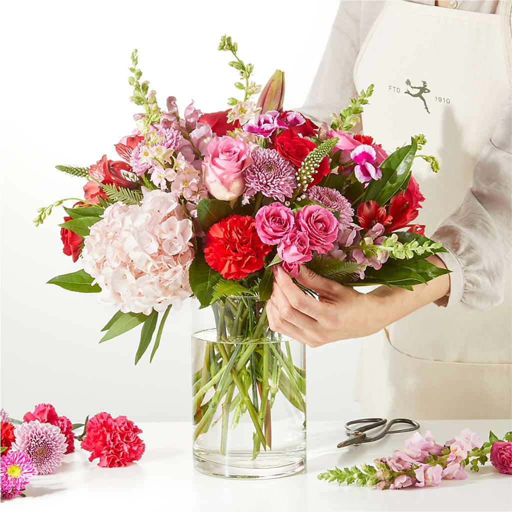 Swooning Over You - A Luxury Florist Original –  Naugatuck Florist, Naugatuck CT