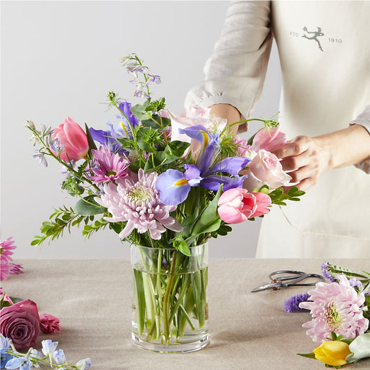 Pastel Tradition - A Florist Original –  Naugatuck Florist, Naugatuck CT
