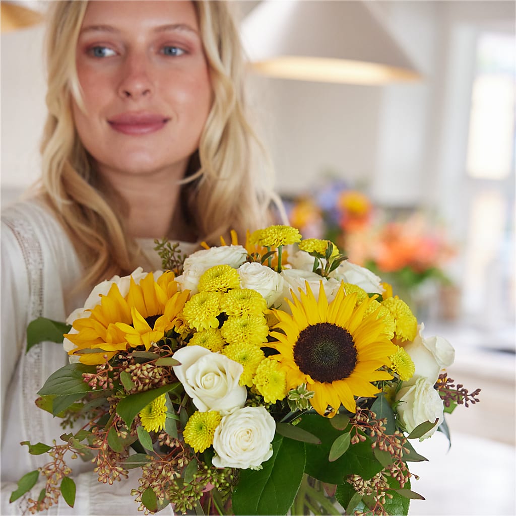 Luminous Morning Bouquet –  Naugatuck Florist, Naugatuck CT