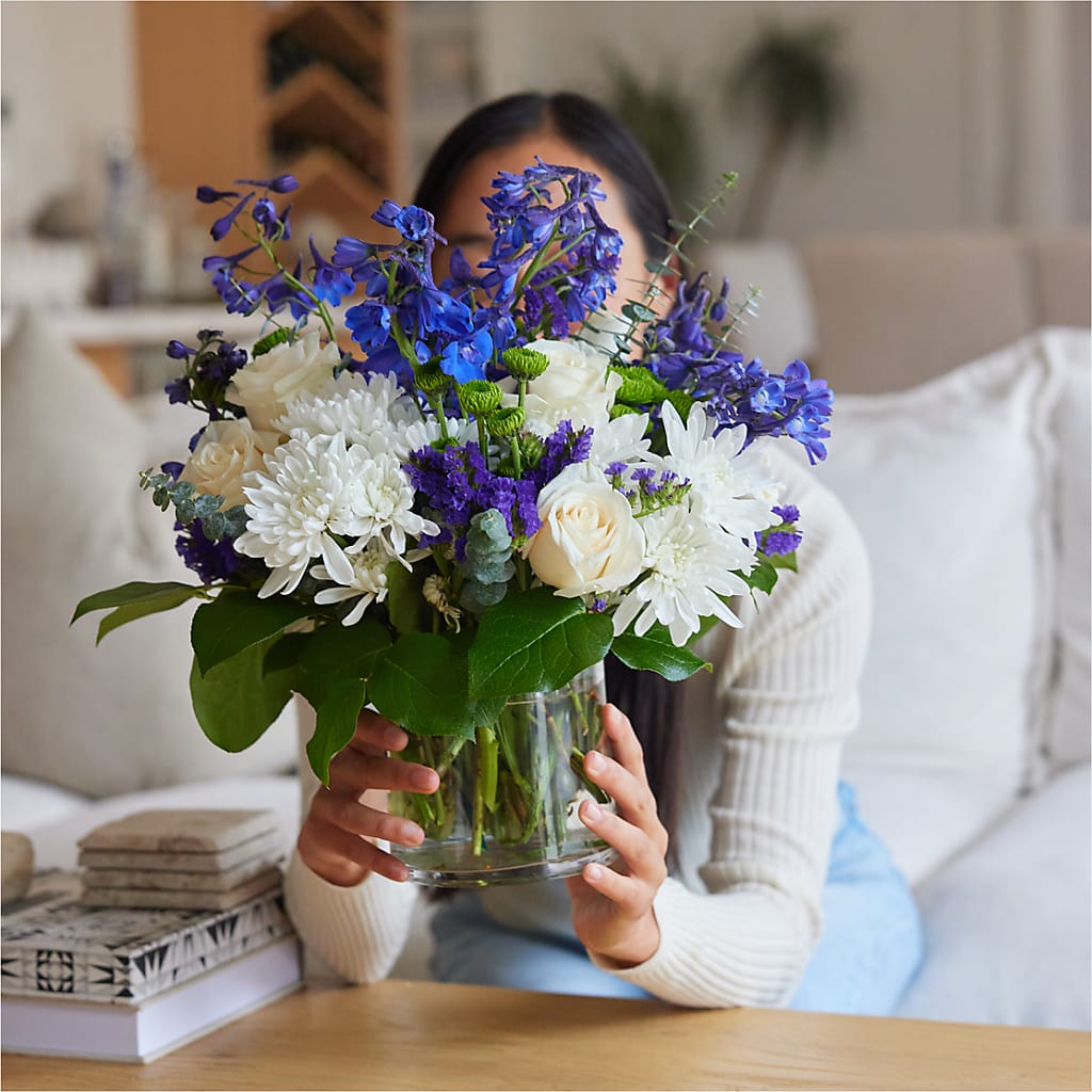 Cerulean Waves Bouquet –  Naugatuck Florist, Naugatuck CT