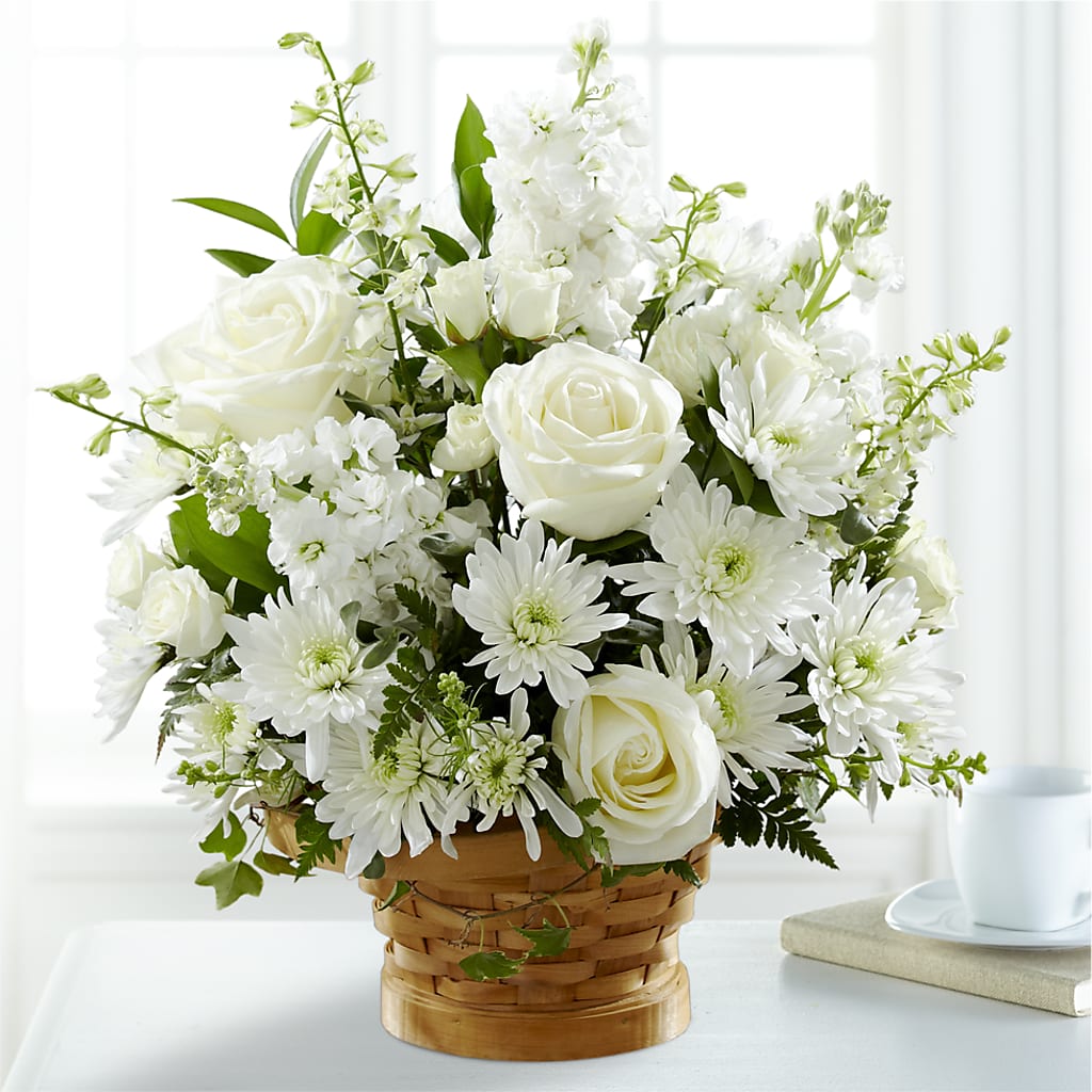Heartfelt Condolences Arrangement –  Naugatuck Florist, Naugatuck CT