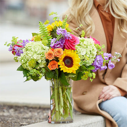 Vibrant Greetings Bouquet –  Naugatuck Florist, Naugatuck CT