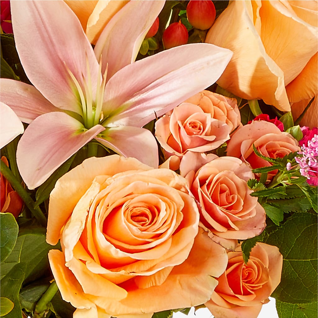 Bisous Bouquet –  Naugatuck Florist, Naugatuck CT