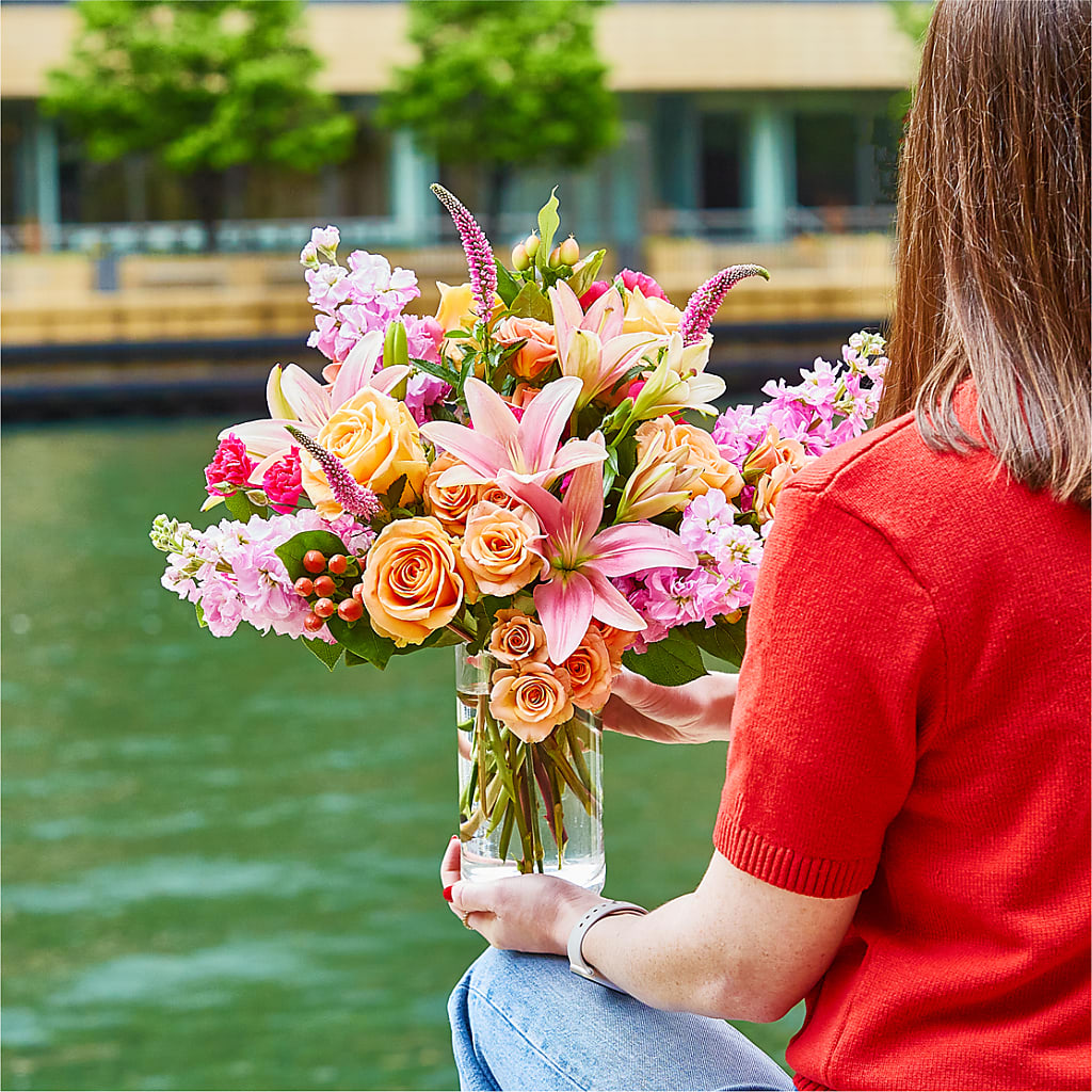 Bisous Bouquet –  Naugatuck Florist, Naugatuck CT