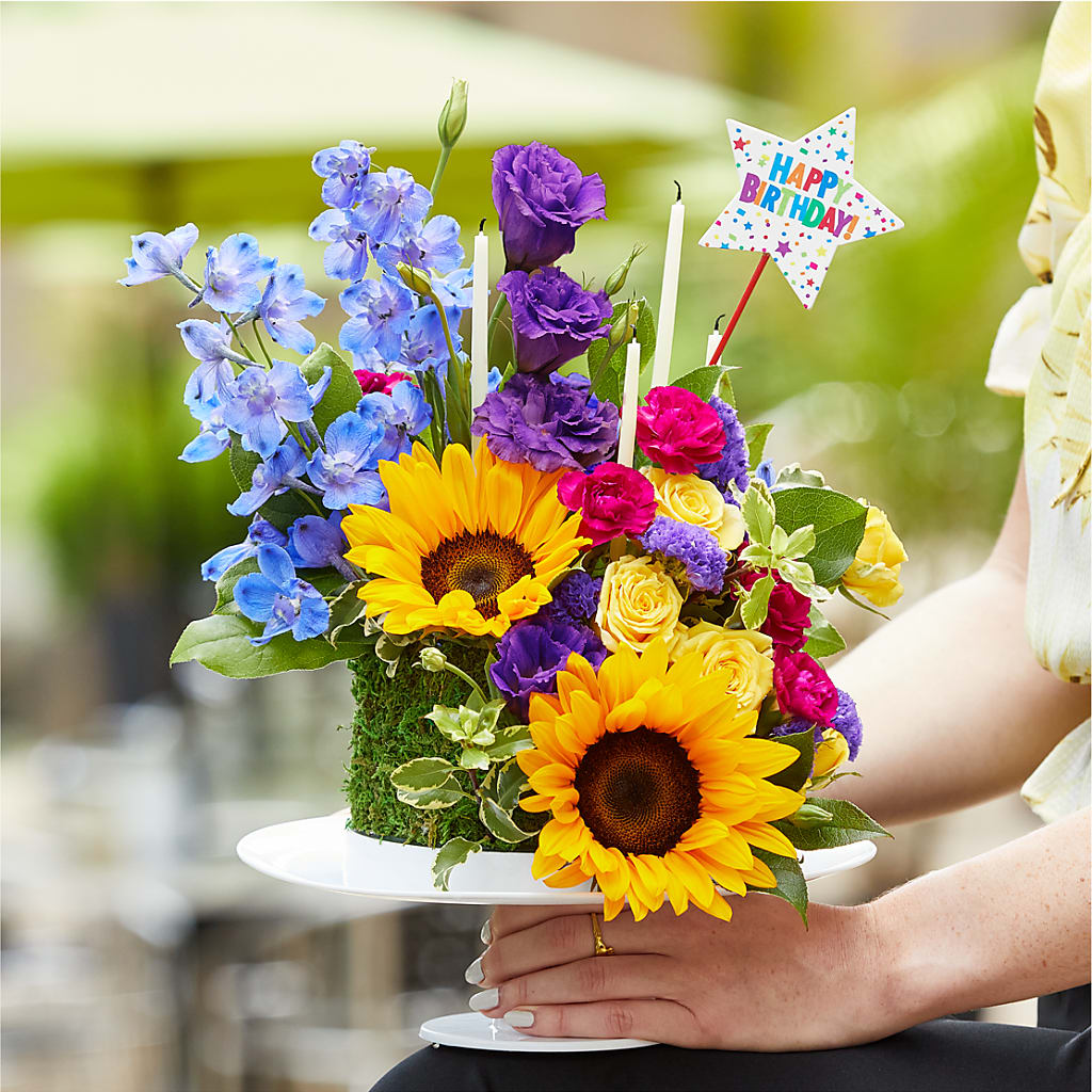 Star of the Day Floral Cake –  Naugatuck Florist, Naugatuck CT